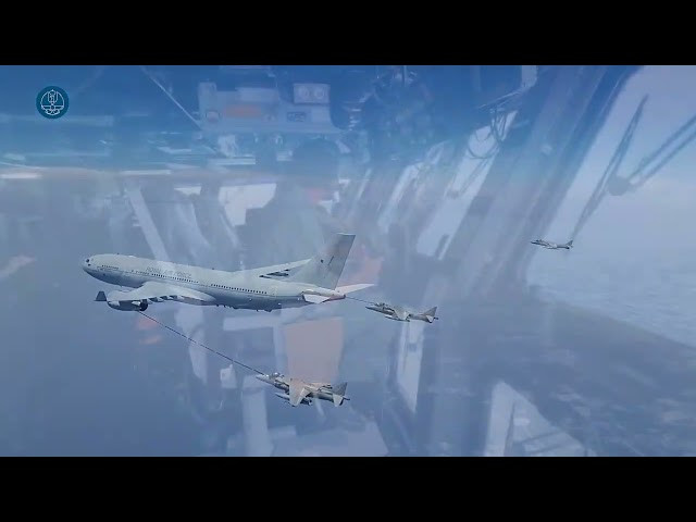 Los Harrier AV8B+ de la Armada participan en un ejercicio en el Mar Egeo con otros aviones y buques
