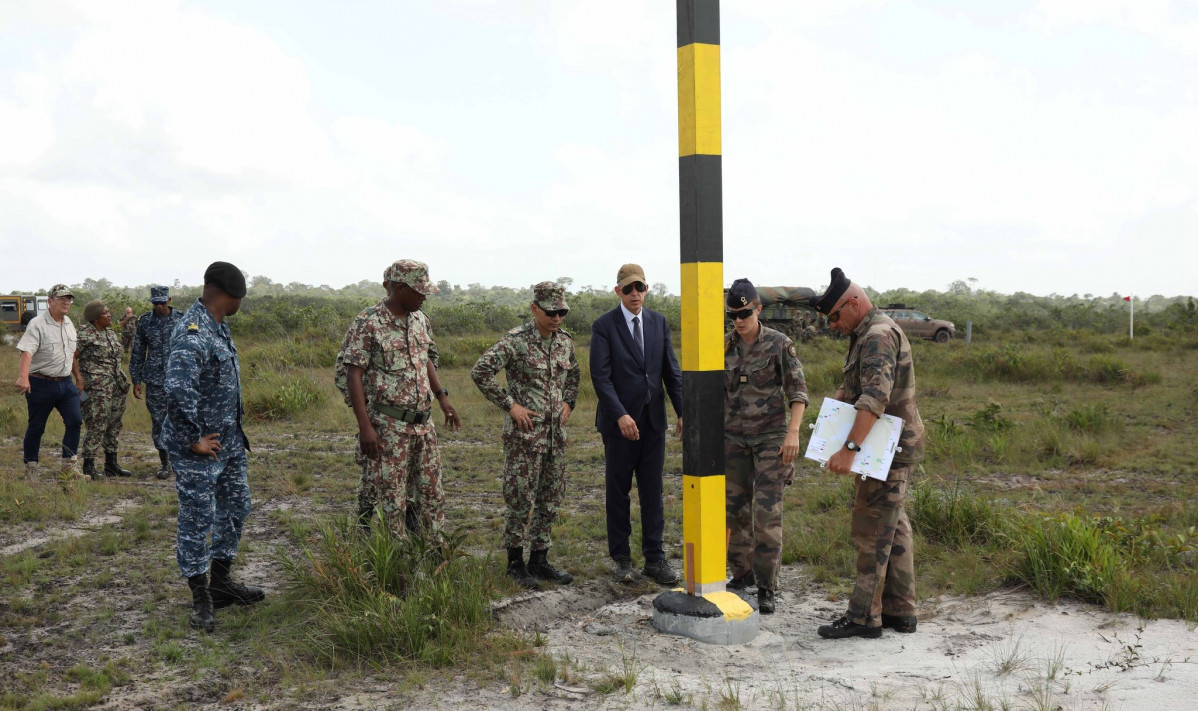 Surinam Ejercito Ayoko France in Suriname and Guyana