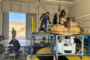 Capacitación de artilleros en simulador de torre de Marder 1A3 en el Cecombac Firma 1 Brigada Acorazada Coraceros del Ejercito de Chile