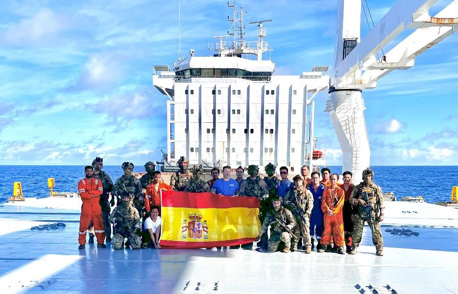 240524 liberacion buque Canarias 03