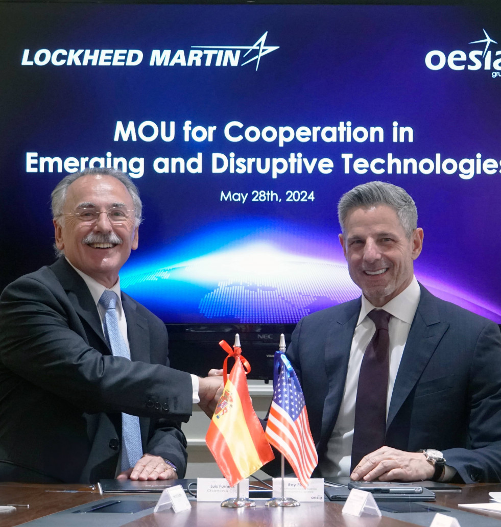 Luis Furnells, Chairman & CEO Grupo Oesía, Ray Piselli, Vice president International Lockheed Martin