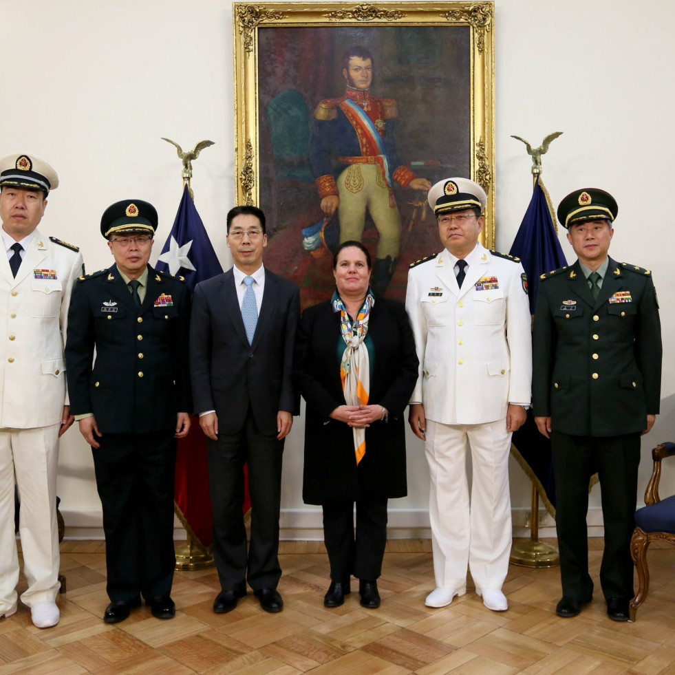 Reunión bilateral de trabajo Firma Ministerio de Defensa Nacional de Chile
