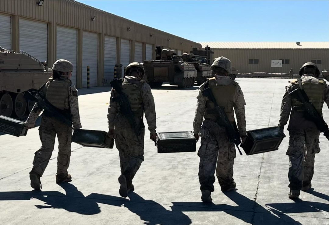 Traslado de cajas de municiu00f3n Firma 2 Brigada Acorazada Cazadores del Eju00e9rcito de Chile