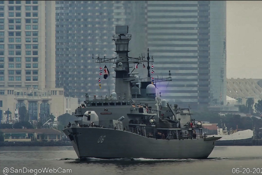 Zarpe de fragata Condell desde San Diego con destino a Pearl Harbor Firma San Diego Web Cam