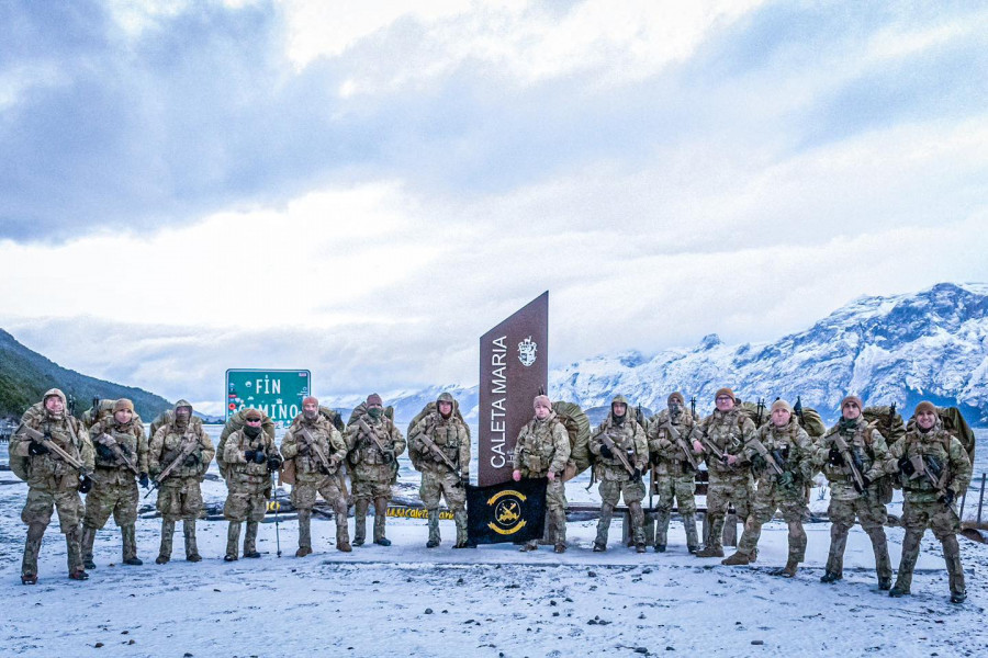Infantes de Marina del Pelotón Vicai que participaron en la operación de exploración Firma Armada de Chile