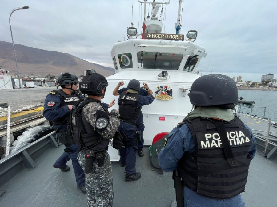 Curso Boarding Officer nivel II del USCG en Iquique Firma Armada de Chile