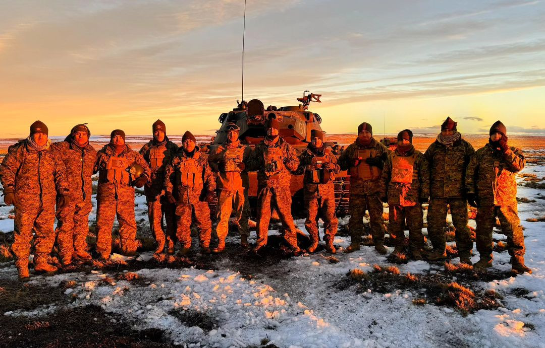Alumnos del curso de instructor avanzado de tiro de tanque Leopard 1V Firma V Divisiu00f3n del Eju00e9rcito de Chile