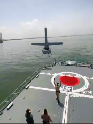 La Armada de Colombia inicia el despliegue de drones V-Bat 128 en sus  fragatas tipo FS1500