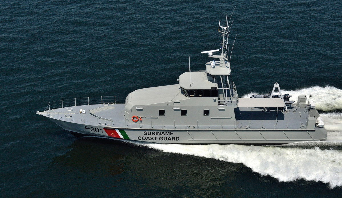 Surinam Guardacostas FPB 98 MKI Ocea SA