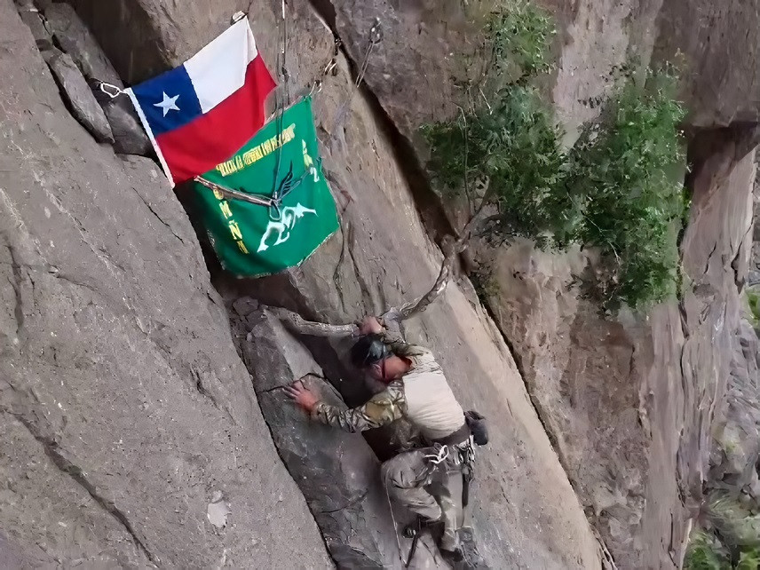 Escalada en roca Firma Escuela de Montau00f1a del Eju00e9rcito de Chile