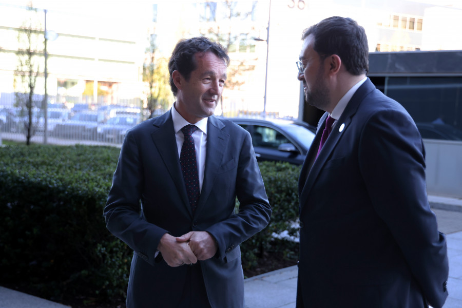 Indra Visita Presidente Asturias 5