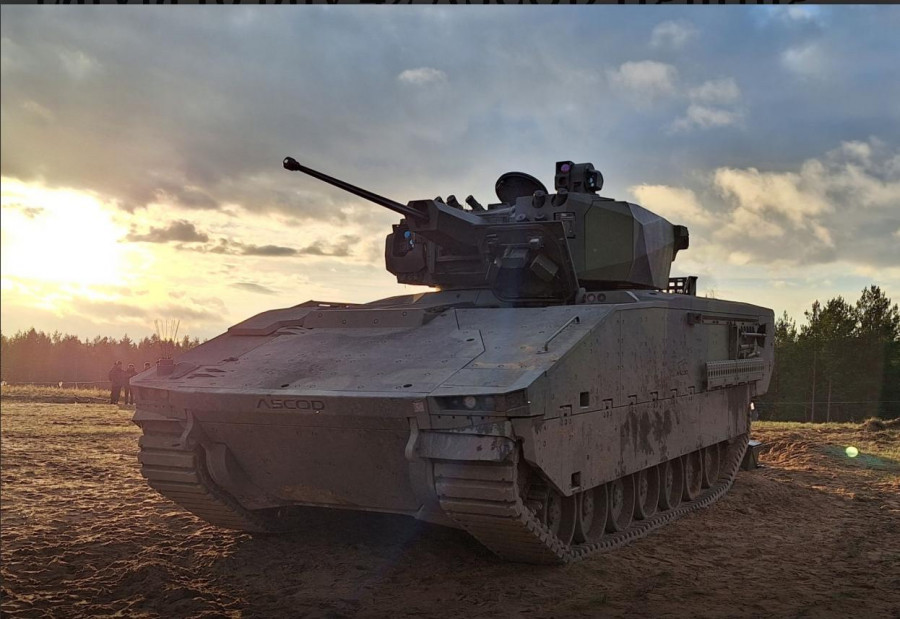 Blindado Ascod equipado con una torreta UT30 Mk2. Imagen. Elbit Systems