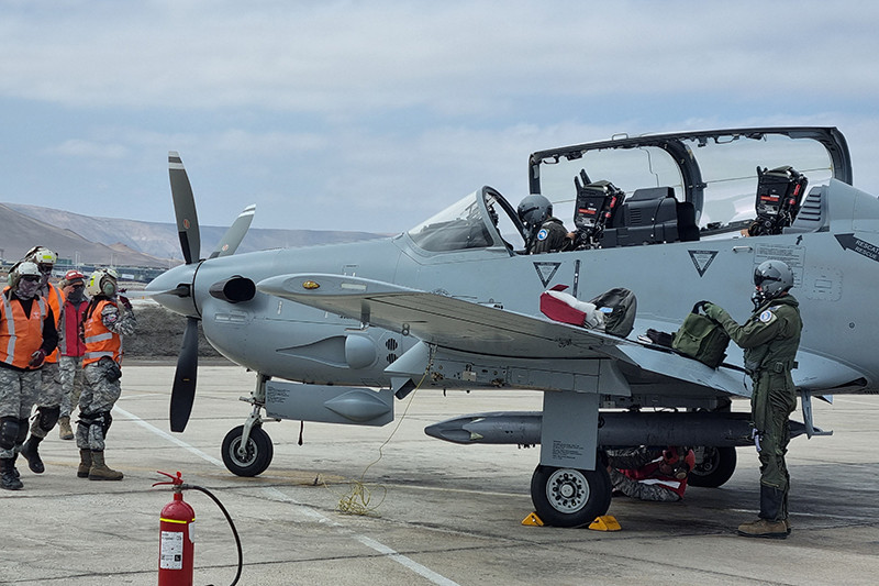Avión de entrenamiento avanzado y ataque ligero Embraer A 29B Super Tucano del Grupo de Aviación N°1 en el ejercicio Salitre 2022. Firma FACh