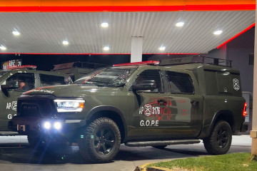 Dodge Ram 1500 del GOPE Araucanía de Carabineros de Chile Firma Bertonati