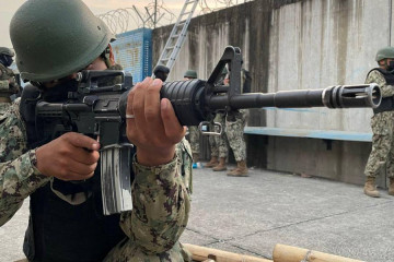 Fusil M4A1, foto Ejercito del Ecuador