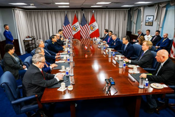 ReunionPentagono EEUU Peru 05may2025 USDoD 01