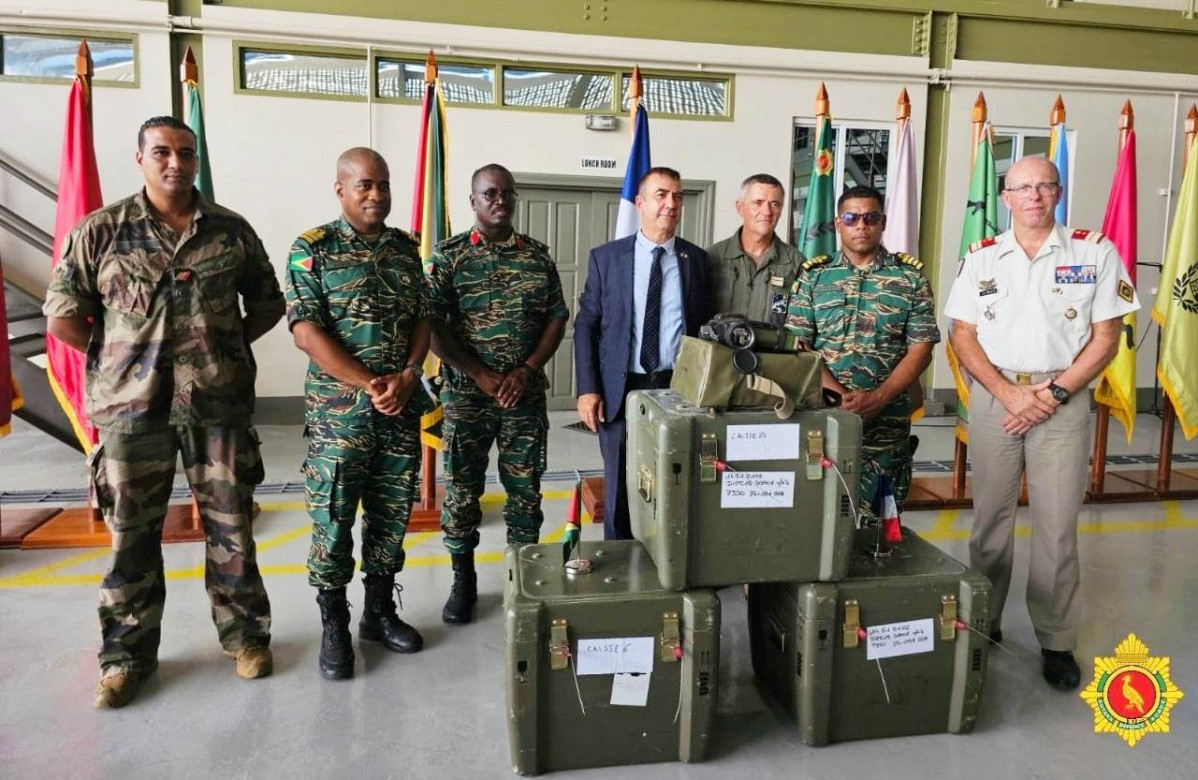 Guyana FzaDefensa Francia donacion GDF 