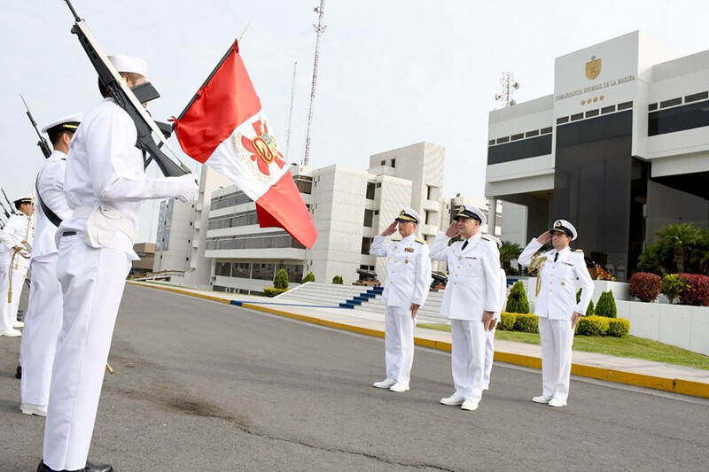 Almirante Juan Andrés De la Maza en su visita a la Escuela Naval del Perú Firma Marina de Guerra del Perú 002