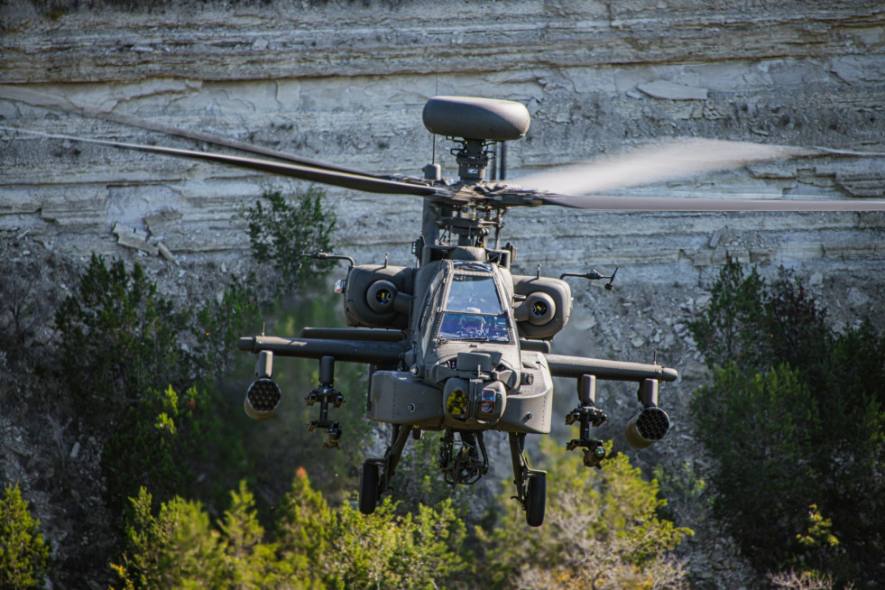 DHC Apache Echo In flight 2 (002)
