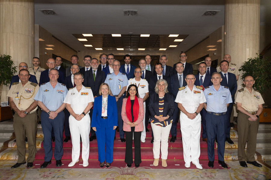 Reunion Robles e industria de defensa