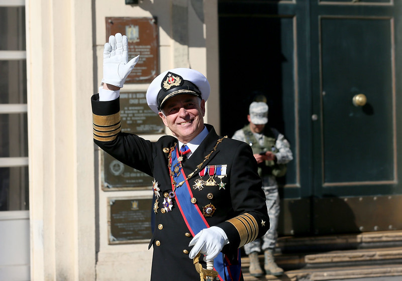 Almirante Juan Andrés De la Maza en ceremonia de comemoración del 146° aniversario del Combate Naval de Iquique en Valparaíso Firma Ministerio de Defensa Nacional de Chile 002