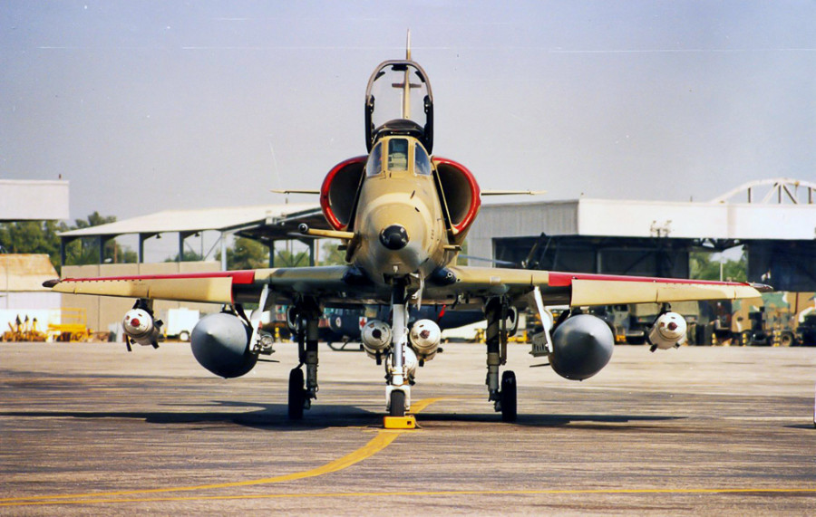 Skyhawk 4
