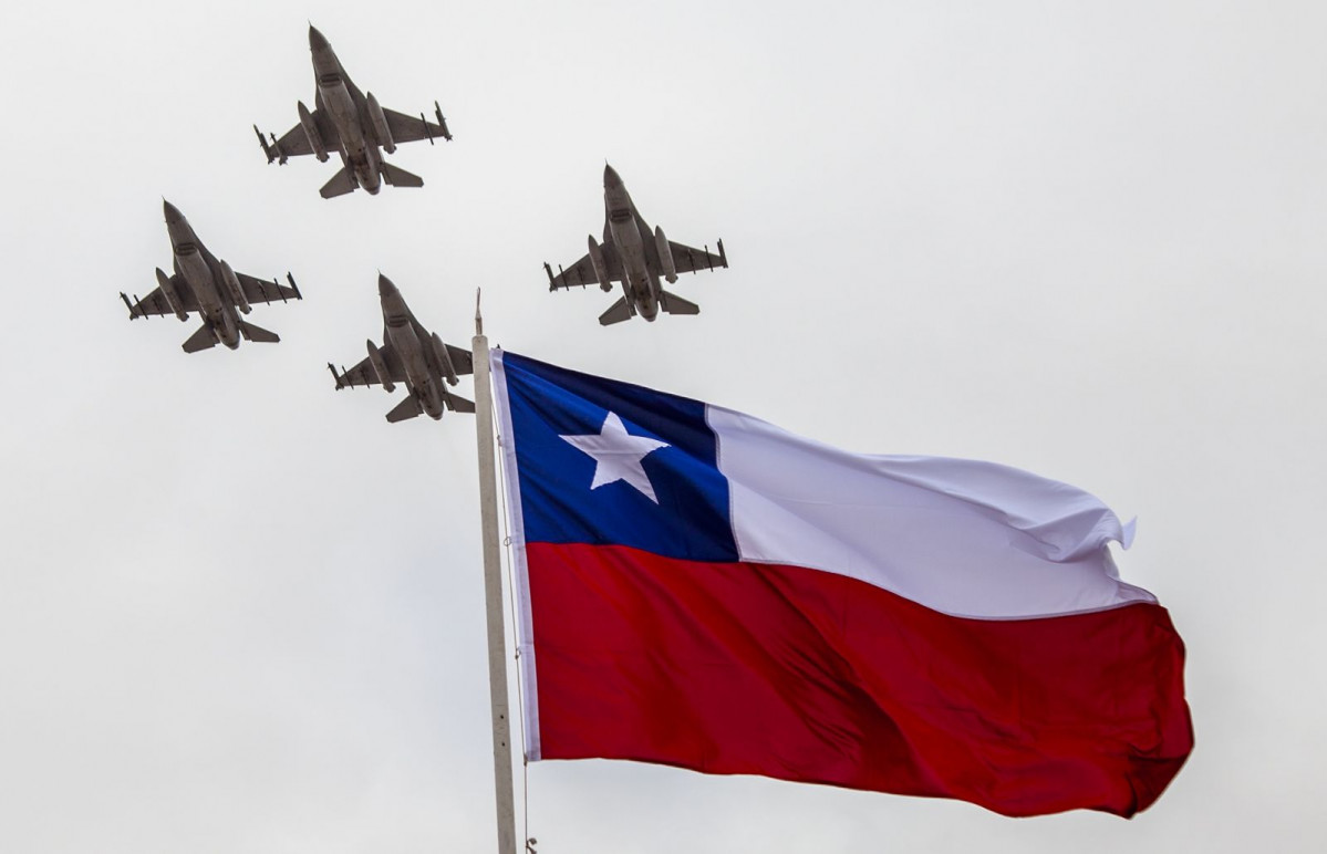 Cazas Lockjeed Martin F 16 AMBM Block 15 MLU Firma Gobierno Regional de Antofagasta