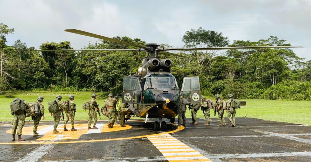 Super Puma Ecuador 23 foto Ejercito Ecuatoriano