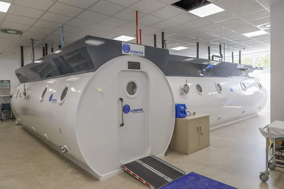 Cámara hiberbárica en el hospital militar Gómez Ulla (2)