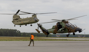 Primeras imágenes de los helicópteros Tigre y NH90 del Ejército de Tierra español en Eslovaquia