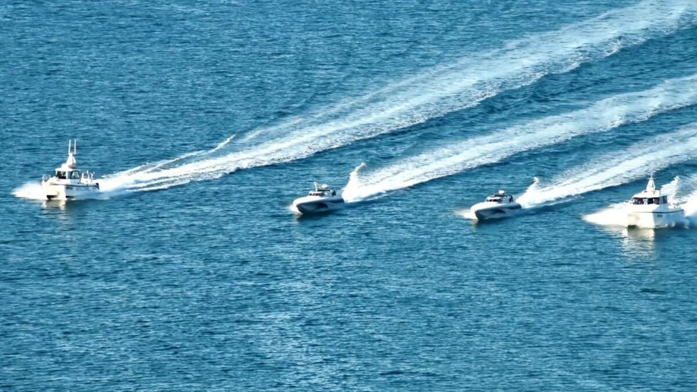 Embarcaciones durante el ensayo británico de inteligencia arfificial de uso militar realizado en el puerto de Portland. Foto. Ministerio de Defensa de Reino Unido