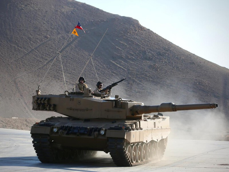 Leopard 2A4 del Grupo de Tanques N°9 Vencedores Firma Ministerio de Defensa Nacional de Chile
