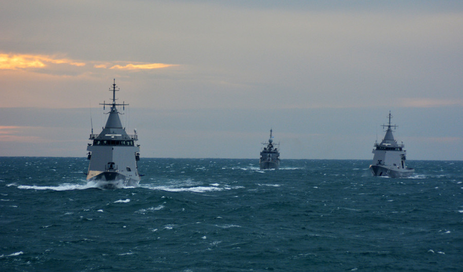 ARA ejercicio naval integrado