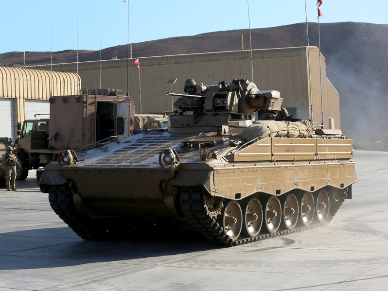 Carro Marder 1A3 del Batallón de Infantería Blindado N°27 Bulnes equipado con el nuevo sistema de puntería Eoptis y de observación Sentinel de OIP Sensor Systems Firma Ministerio de Defensa Nacio