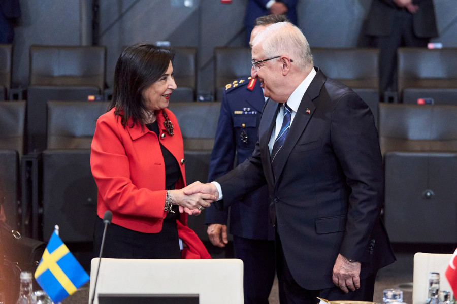 Margarita Robles durante la reunión en Bruselas de ministros de Defensa de la OTAN