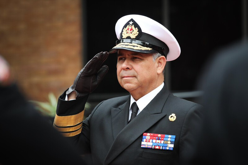 Vicealmirante Fernando Cabrera Firma Dimar Colombia