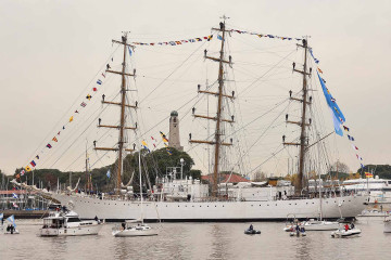Zarpada Fragata Libertad