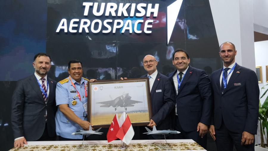 Firma del acuerdo para la venta de 48 cazas turcos de quinta generación Kaan a Indonesia. Foto. Tusaş