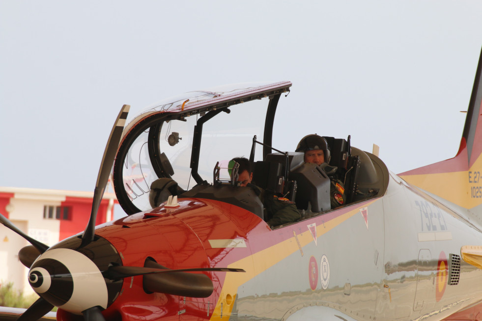2025 06 14 15 Exhibicion aerea Aire25 AGA (gines soriano forte infodefensa20