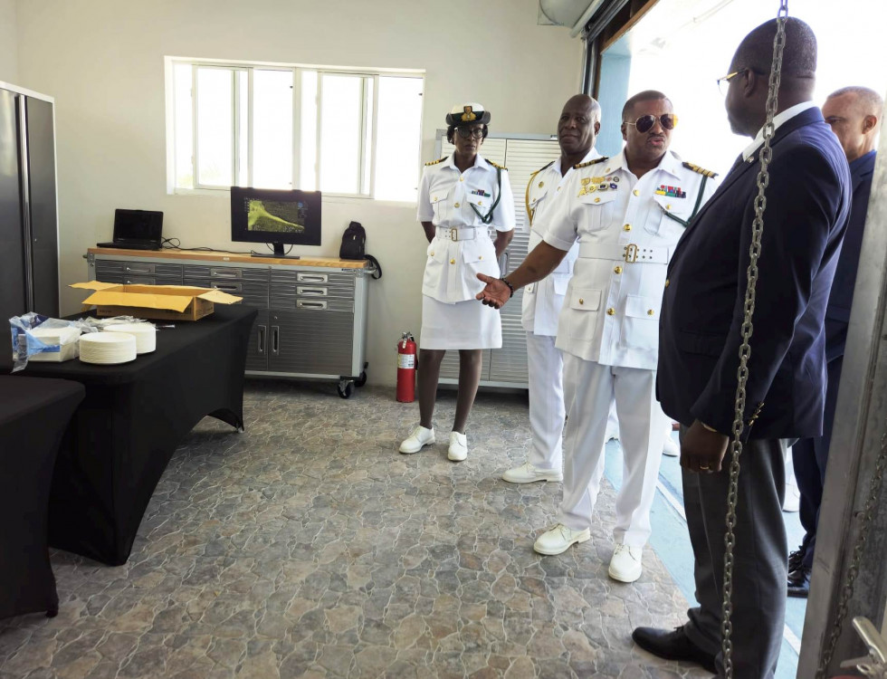 Bahamas FzaDefensa ServNacionalVeh no tripulados MinNationalSecurity