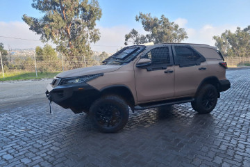 Entrega de SUV blindada 4x4 del Ejército de Chile