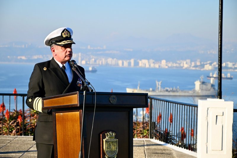 Discurso de despedida del vicealmirante Mauricio Arenas como comandante del Comando de Operaciones Navales Firma Armada de Chile