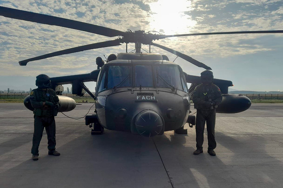 La institución desplegó un helicóptero Sikorsky MH 60M Black Hawk en el ejercicio Solidaridad 2022 efectuado en la ciudad argentina de Mendoza Firma FACh