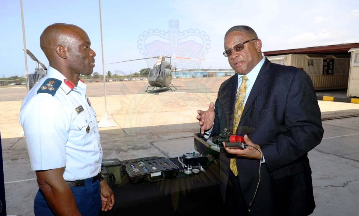 Jamaica FzaDefensa Vision Nocturna donacion EEUU JDefenceForce 