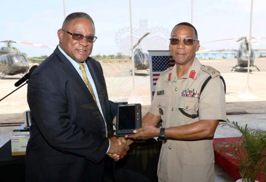 Jamaica FzaDefensa Vision Nocturna donacion EEUU JDefenceForce