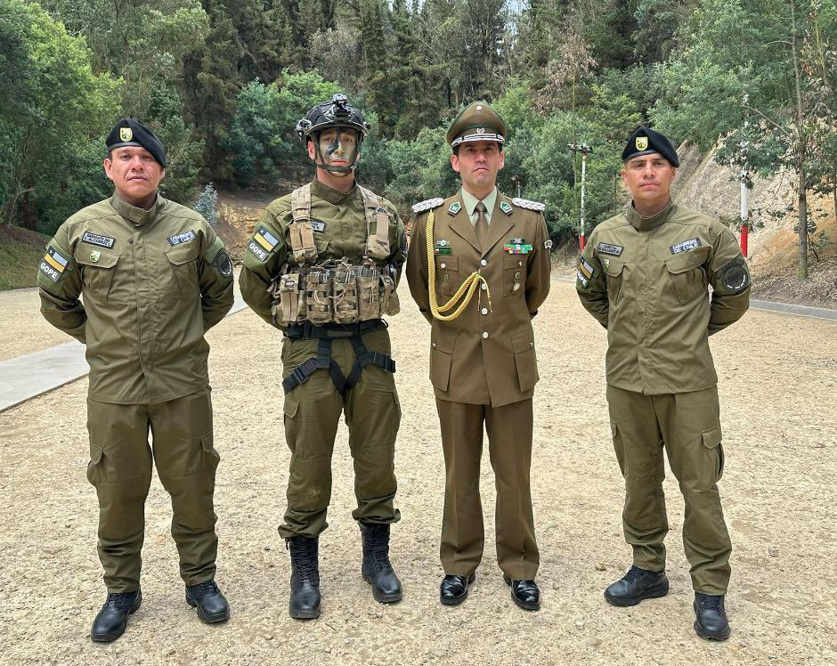 Graduados del curso Copes XL Firma Carabineros de Chile