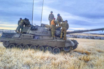 Leopard 1V del Escuadrón de Tanques del Destacamento Acorazado N°5 Lanceros en el ejercicio Multiescalón 2025 Firma Ejército de Chile