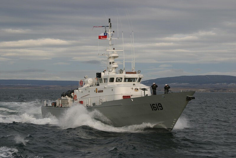 Lancha de servicio general LSG 1619 Punta Arenas Firma Armada de Chile