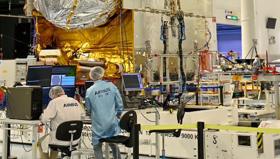 Visita Toulouse Satélite SpainSat NG II