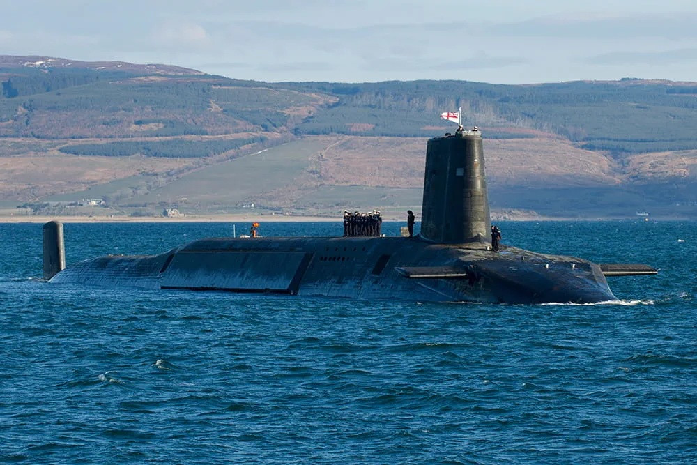 Royal Navy Equipment Vanguard 03 giant of the deep